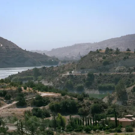 Retreat Cyprus Akrounta