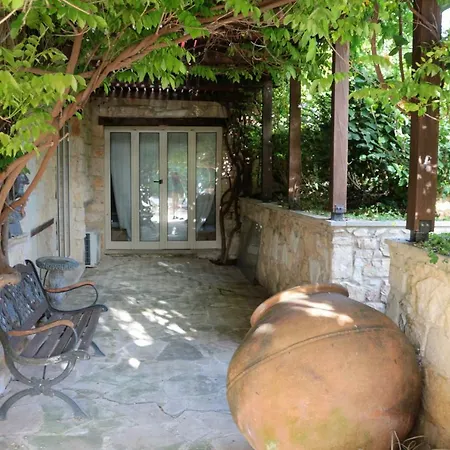 Retreat Cyprus 住宿加早餐酒店