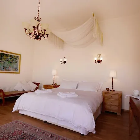 Retreat Cyprus 住宿加早餐酒店 Akrounta